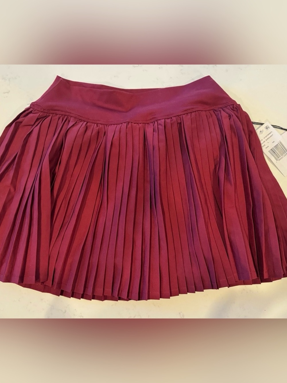Girls Pleated Skirt in Burgundy/Red L - Classic School & Play wear